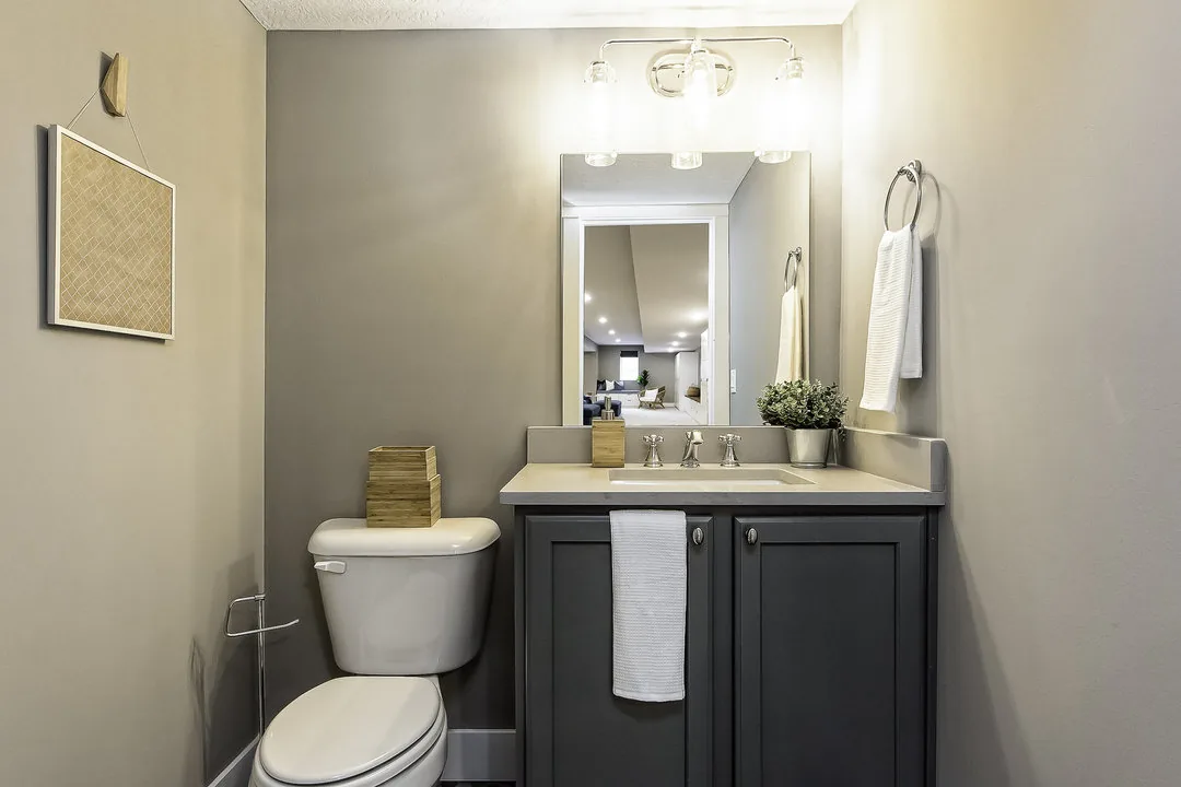 Artisan Grey Hanstone Quartz installed — project photo 2