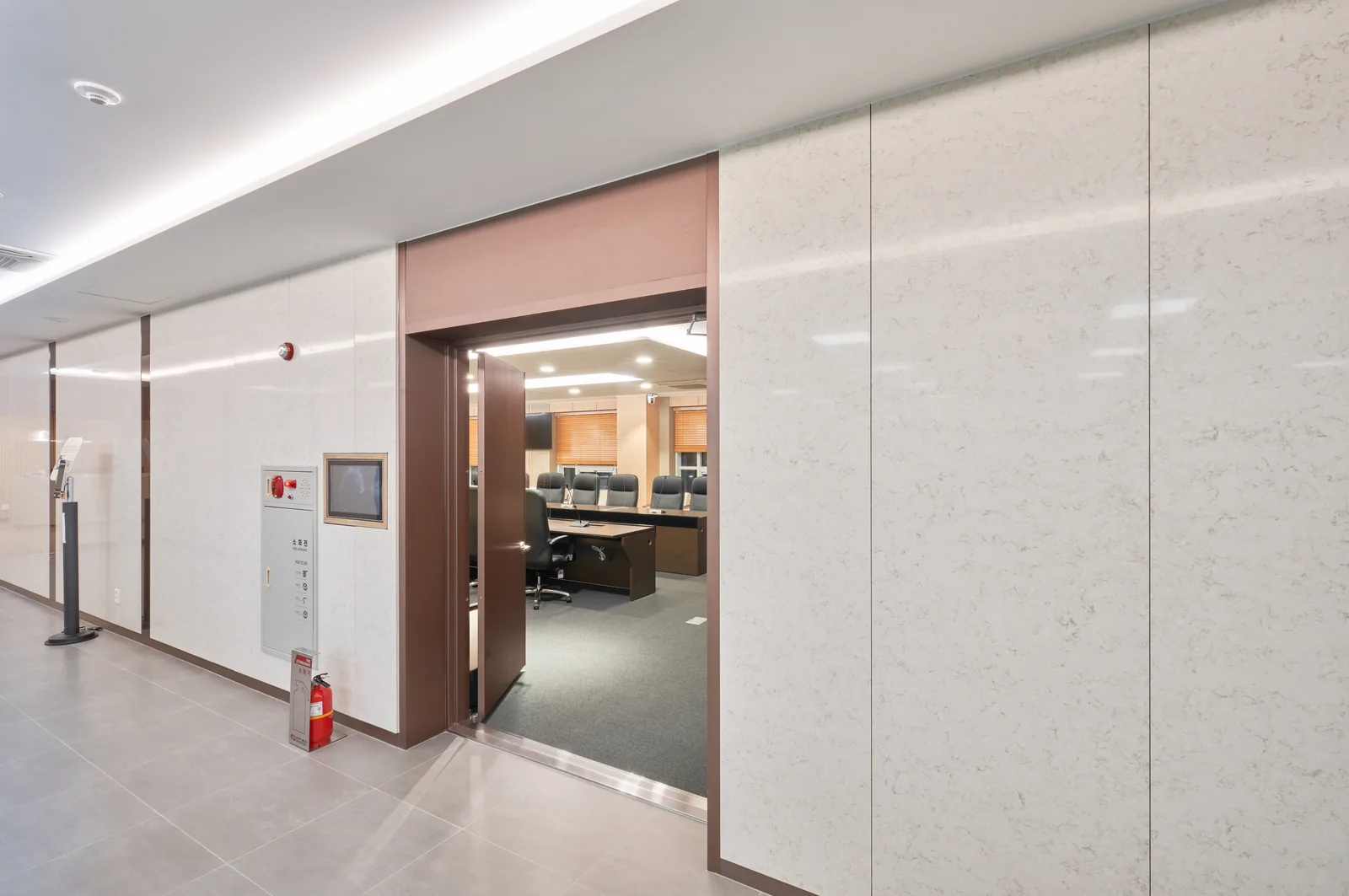Aspen Hanstone Quartz installed — project photo 5