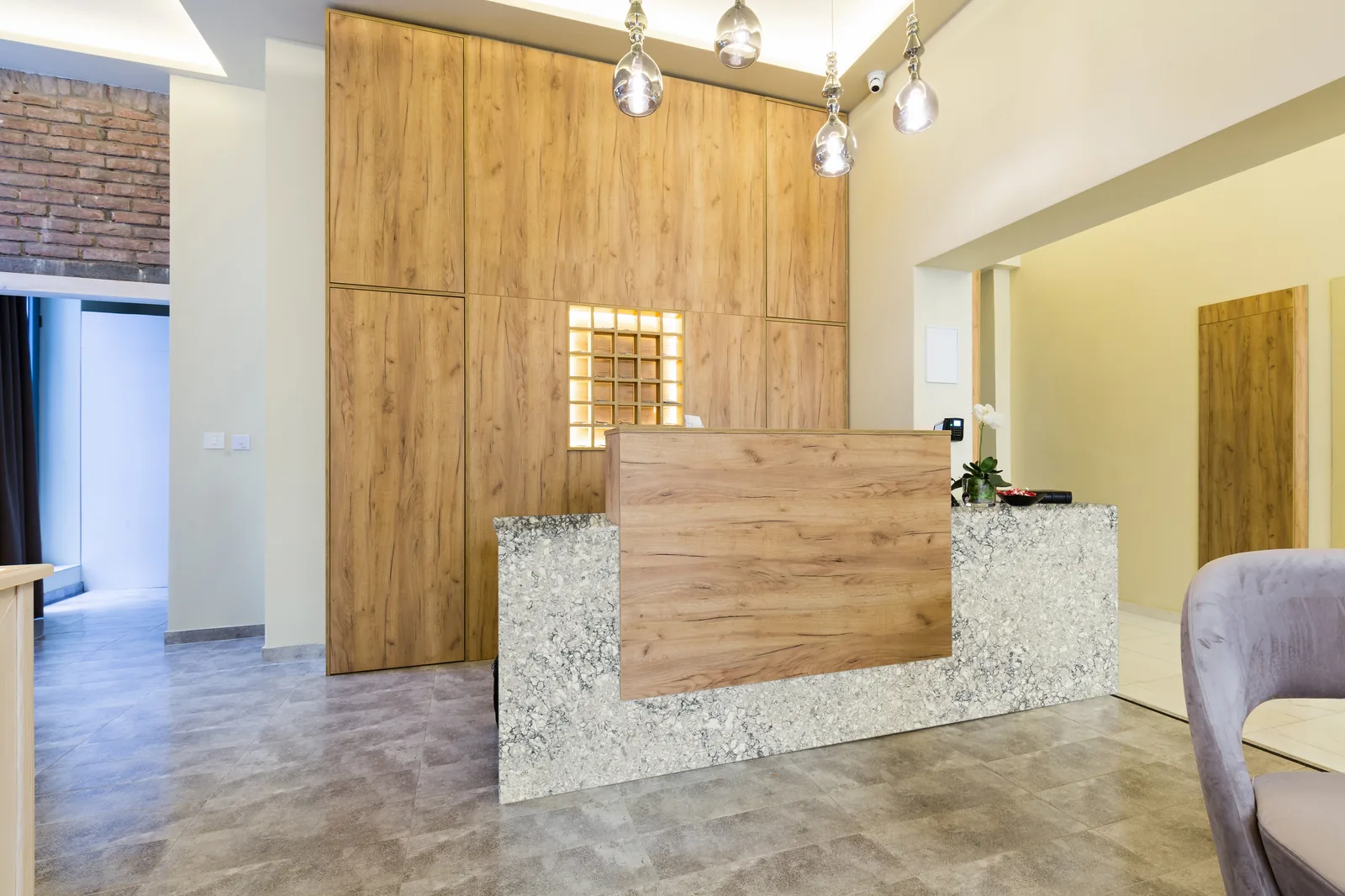 Aura Hanstone Quartz installed — project photo 4