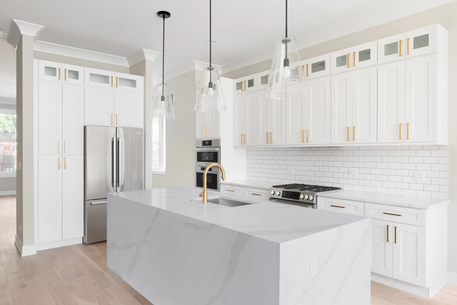 Aurelia Hanstone Quartz installed — project photo 1