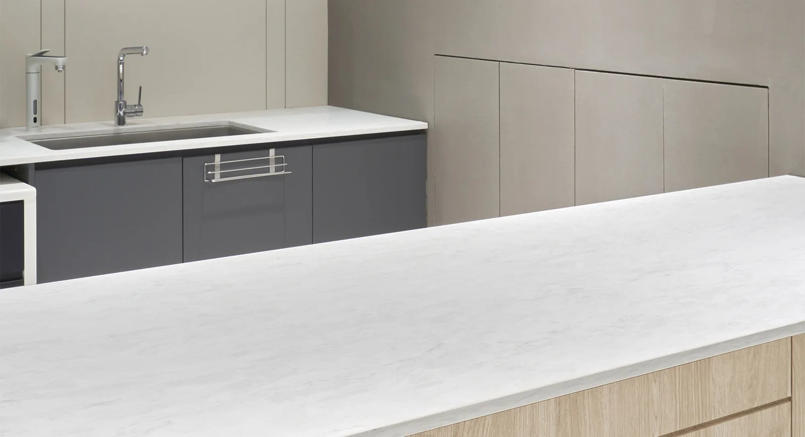 Eden Hanstone Quartz installed — project photo 2