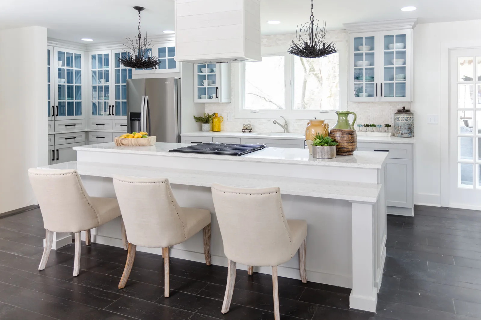 Italian Waves Hanstone Quartz installed — project photo 2