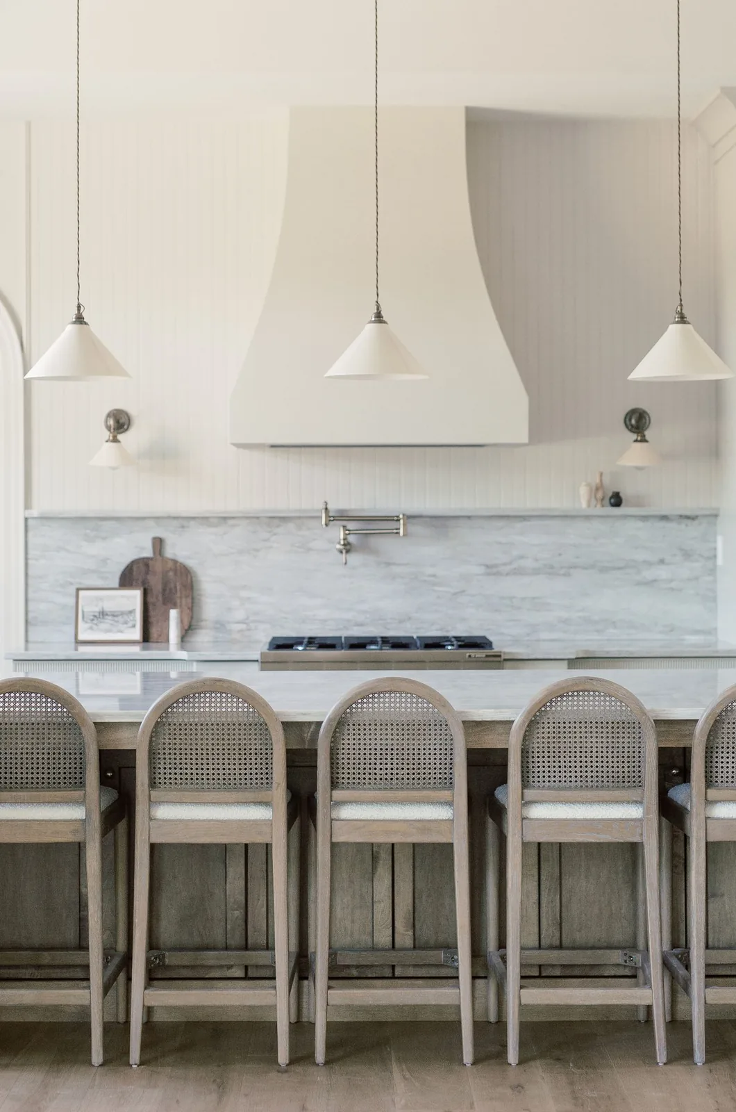 Matterhorn Hanstone Quartz installed — project photo 2