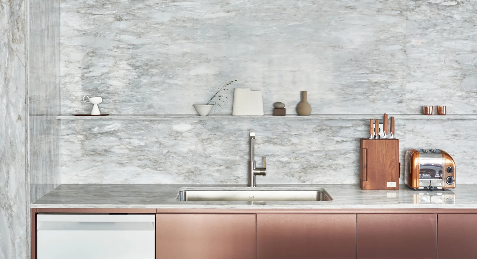 Matterhorn Hanstone Quartz installed — project photo 5