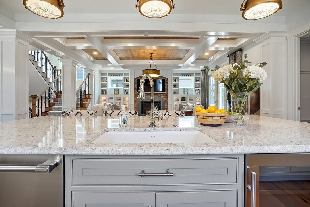 Oceana Hanstone Quartz installed — project photo 1