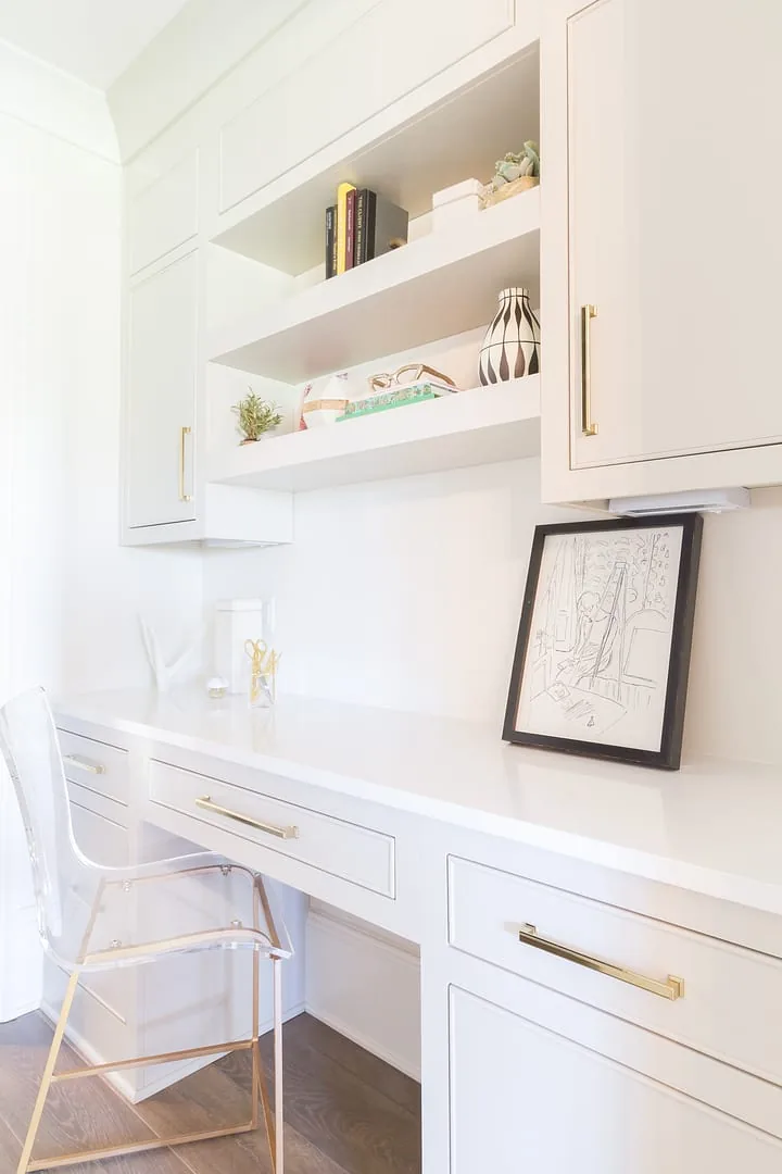 Royale Blanc Hanstone Quartz installed — project photo 1
