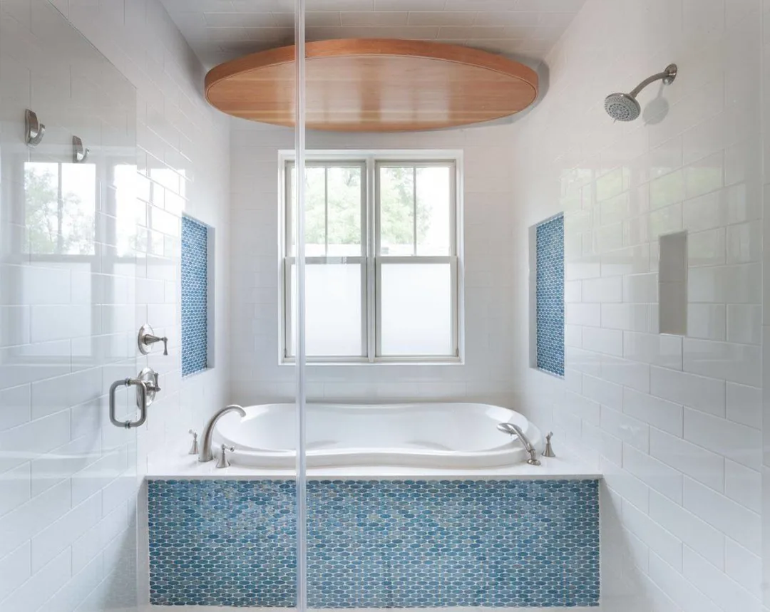 Specchio White Hanstone Quartz installed — project photo 1