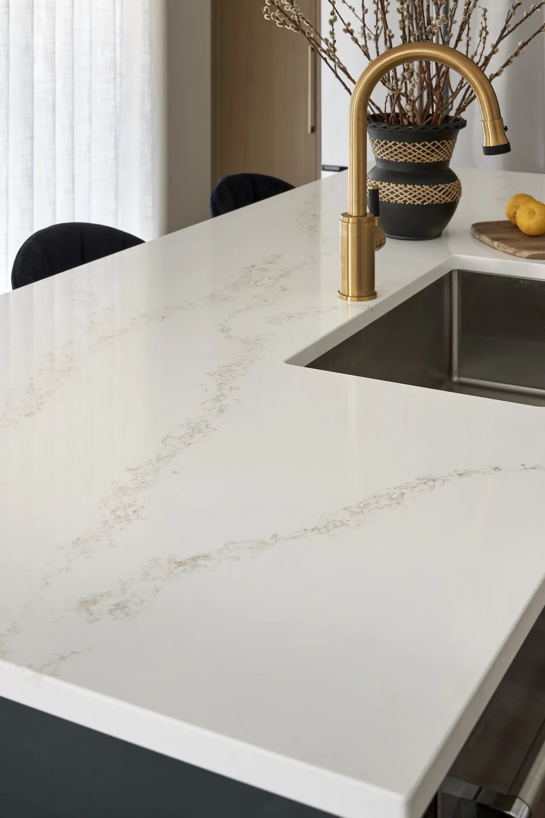 Strato Hanstone Quartz installed — project photo 3