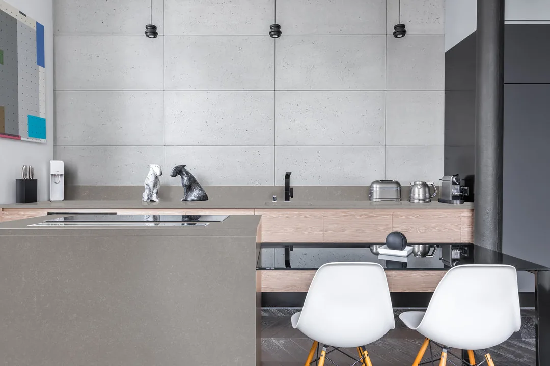 Uptown Grey Hanstone Quartz installed — project photo 1