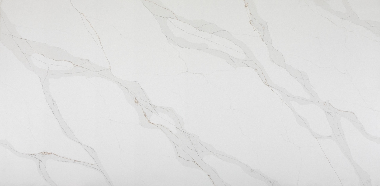 Calacatta Classic Lucciare Quartz swatch