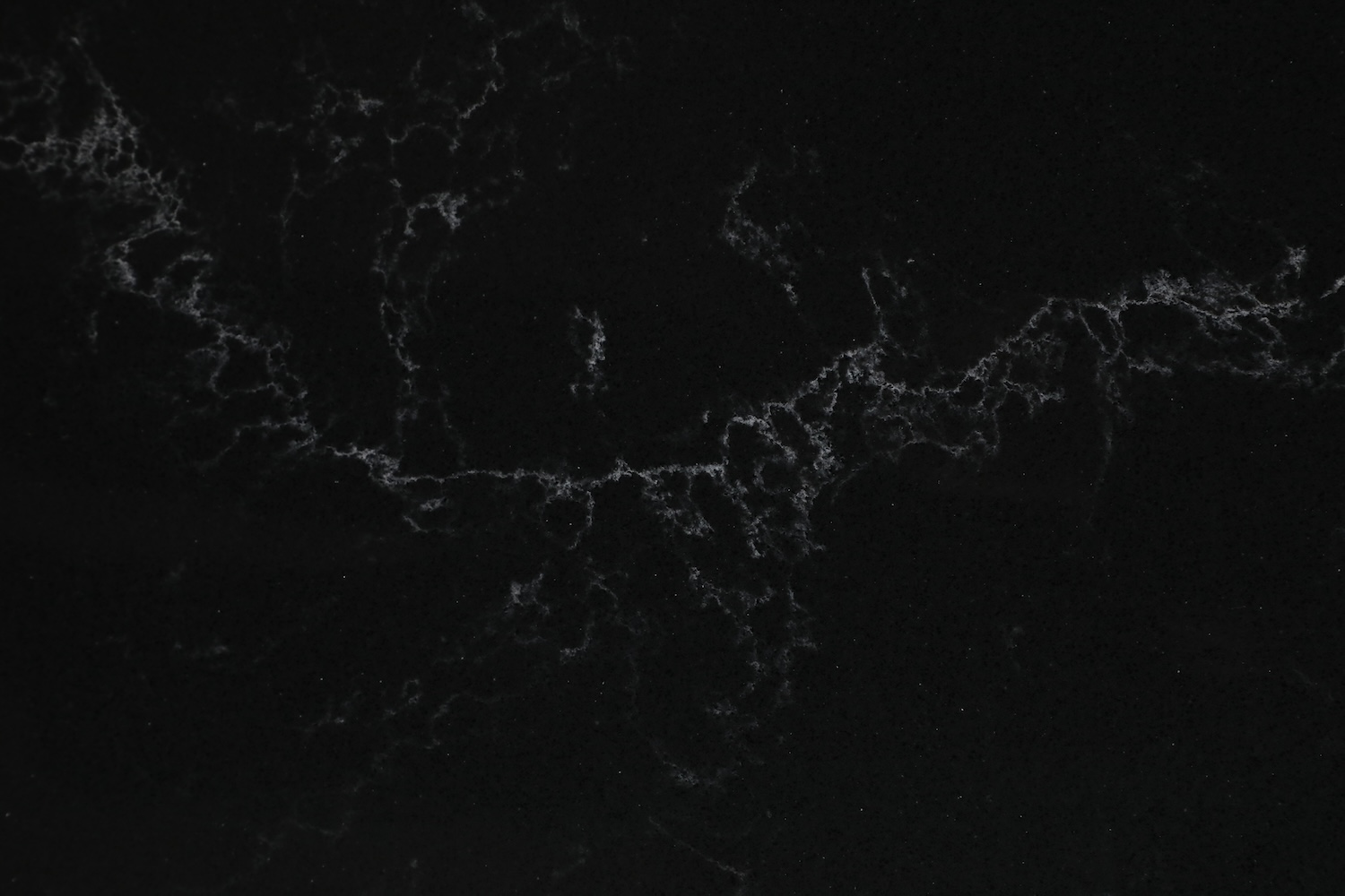 Marquina Mist Lucciare Quartz close-up detail
