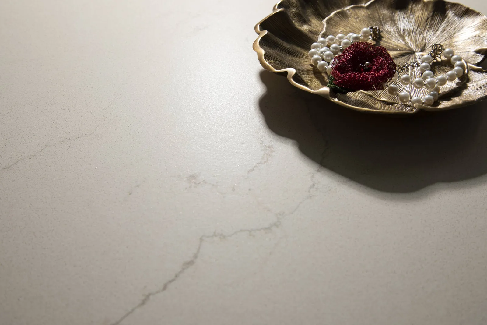 Bianco Corte Lucciare Quartz installed — project photo 3