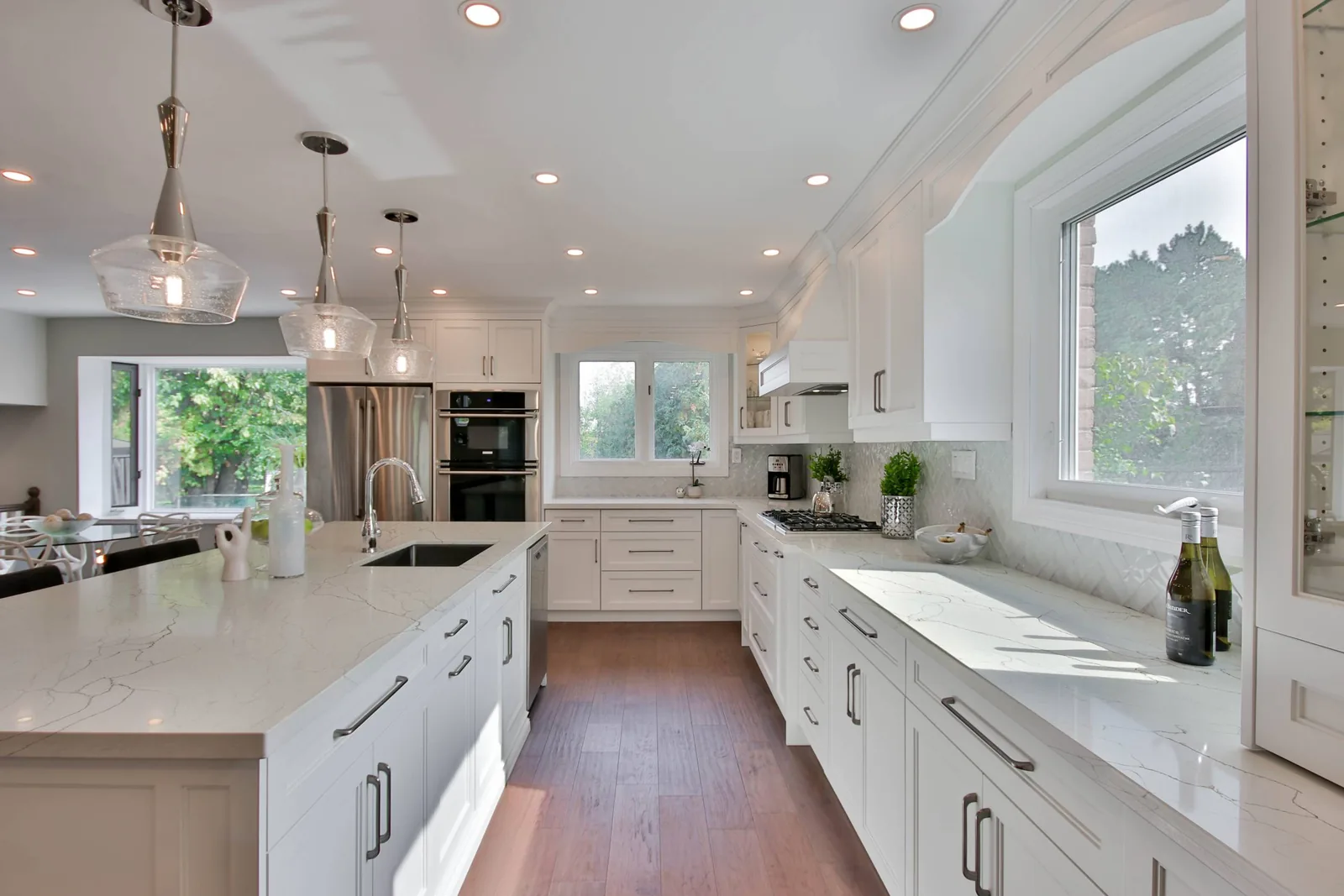 Blanco Crystol Lucciare Quartz installed — project photo 5
