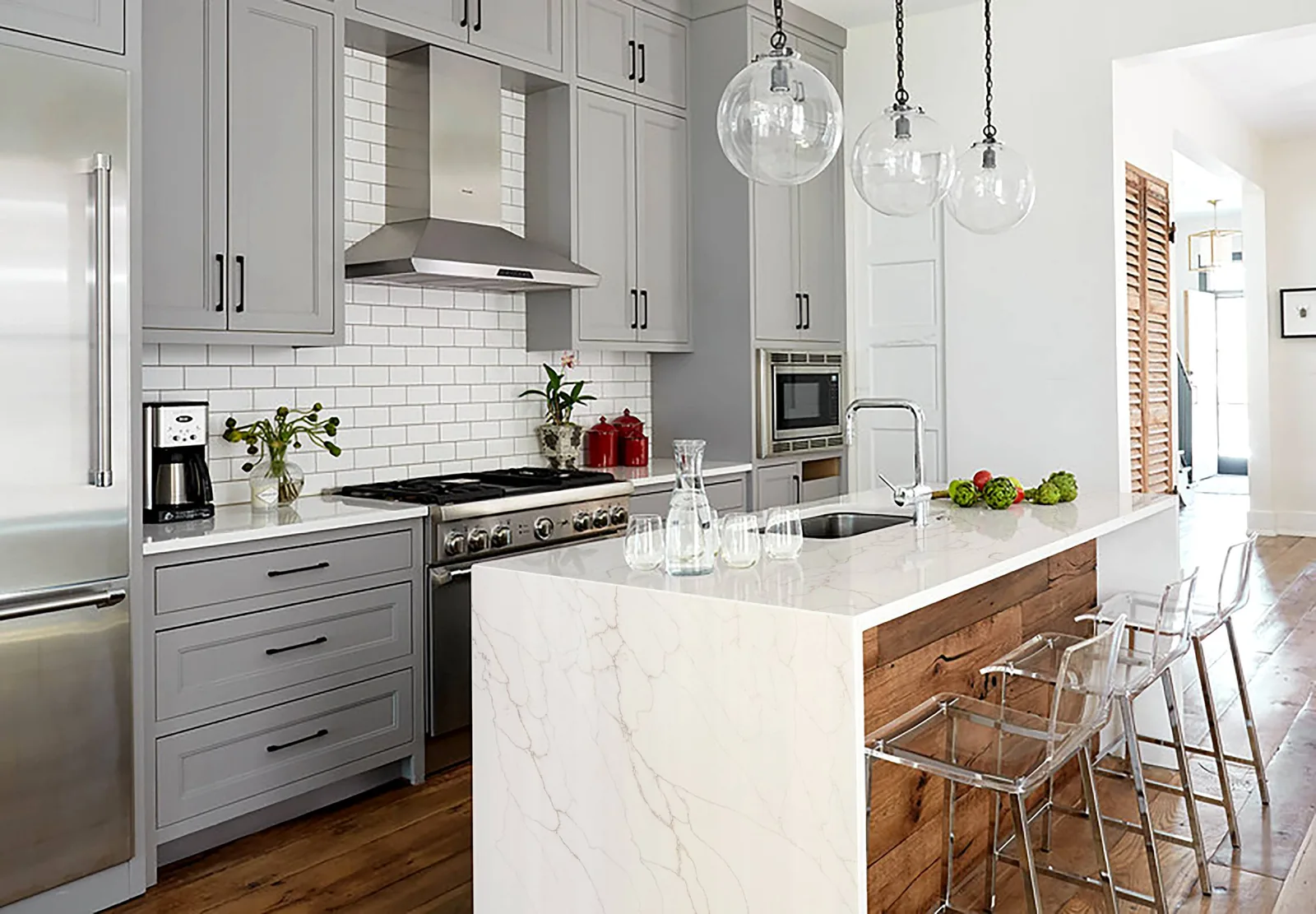 Blanco Crystol Lucciare Quartz installed — project photo 6
