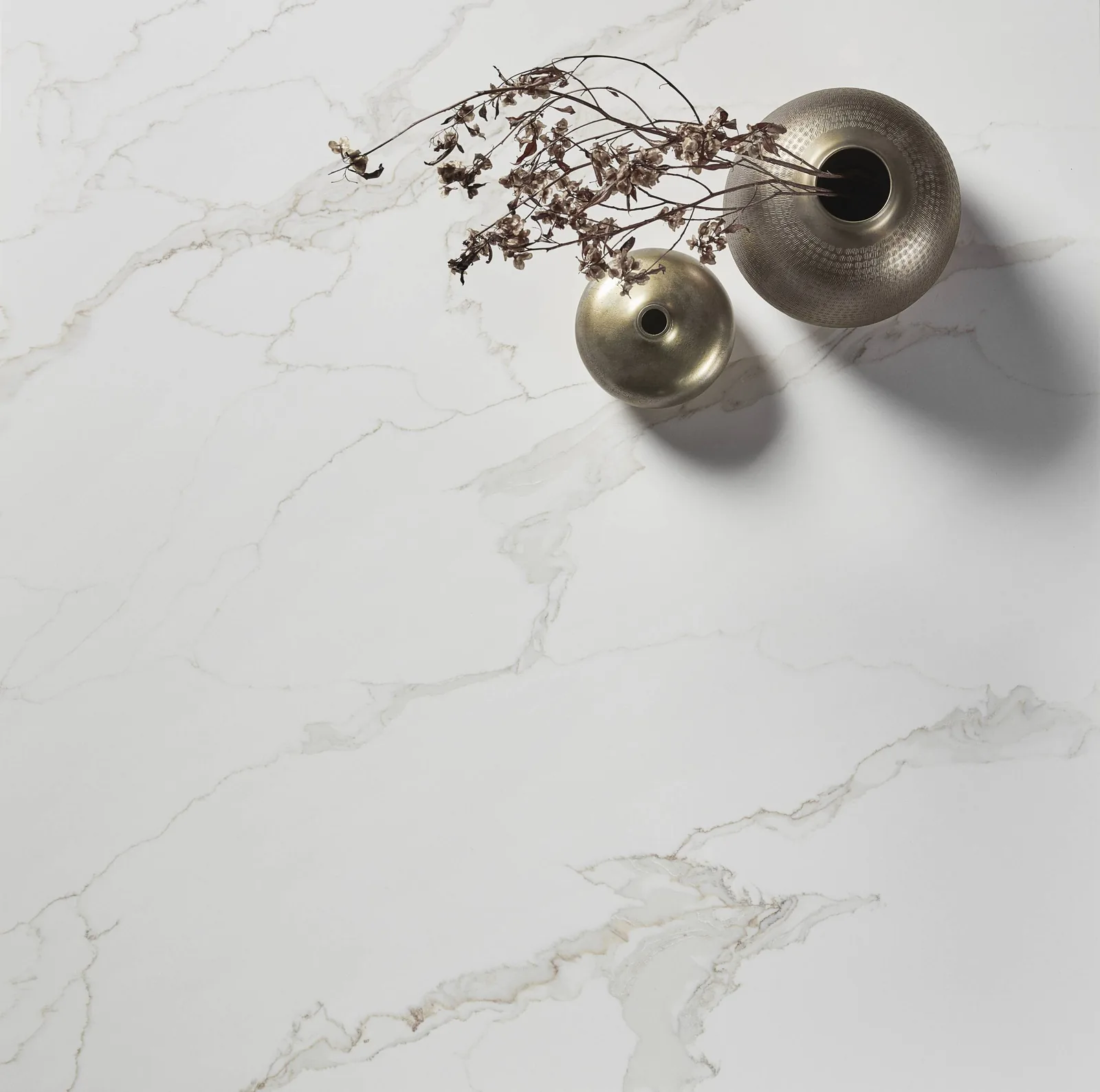 Calacatta Gold Lucciare Quartz installed — project photo 5