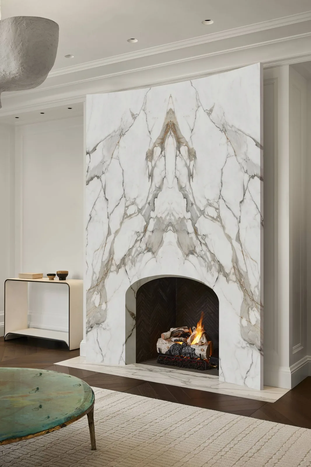 Calacatta Versailles Lucciare Quartz installed — project photo 5