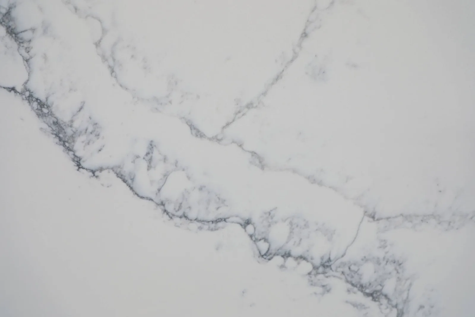Cascader Lucciare Quartz installed — project photo 2
