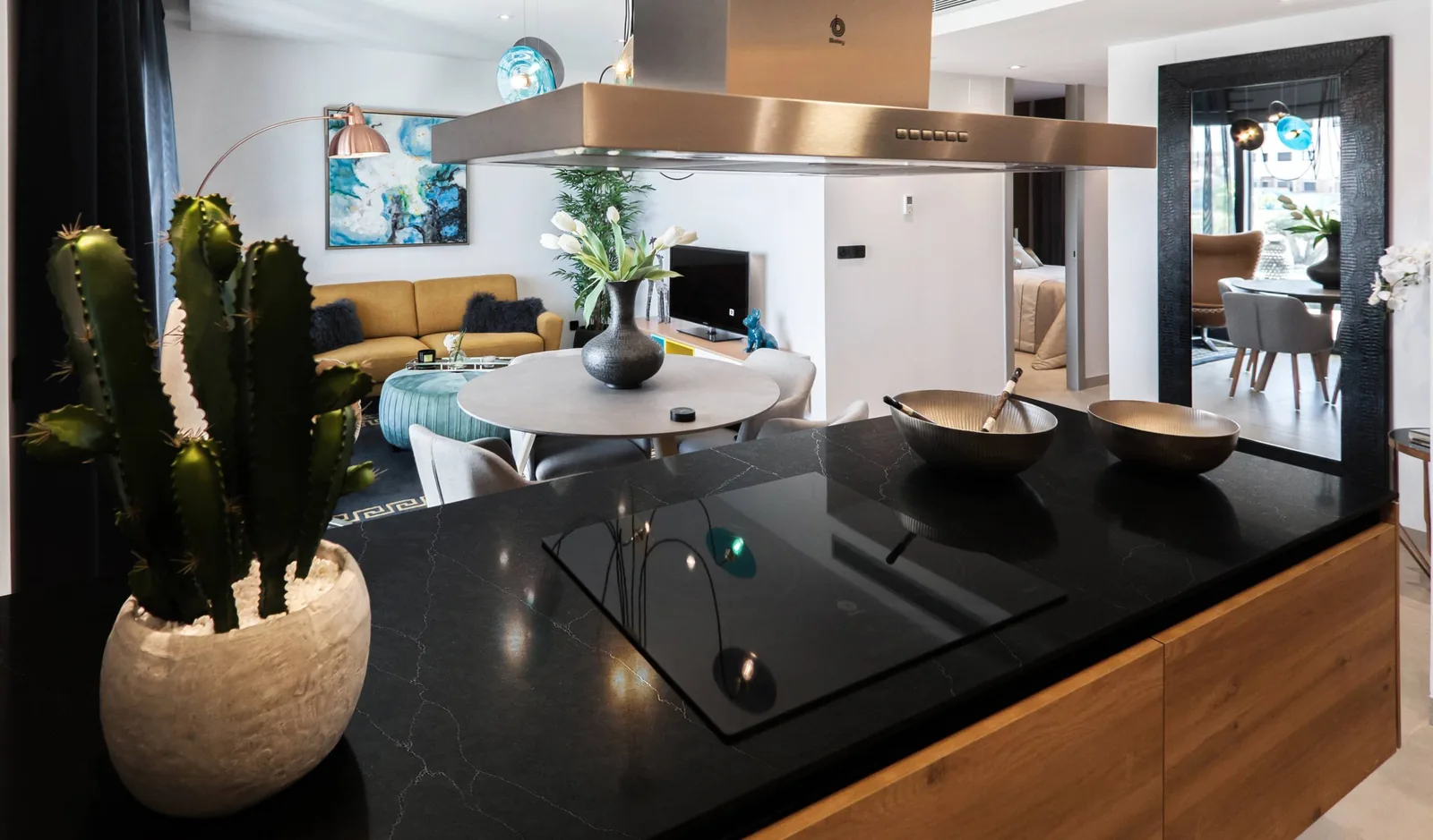 Castillo Gray Lucciare Quartz installed — project photo 7