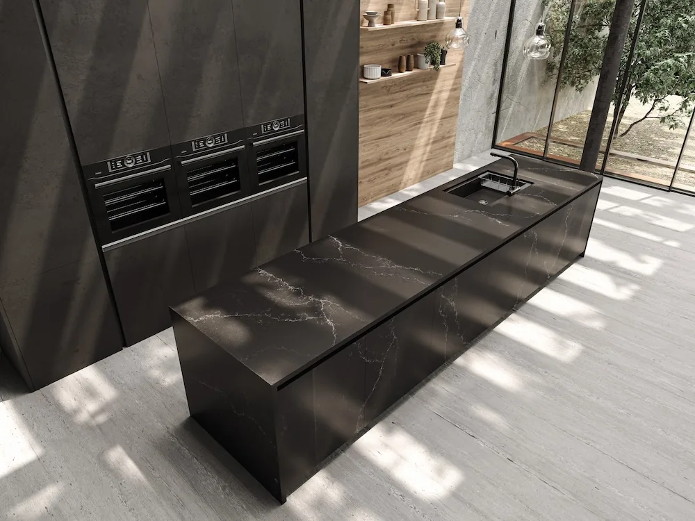 Marquina Mist Lucciare Quartz installed — project photo 1