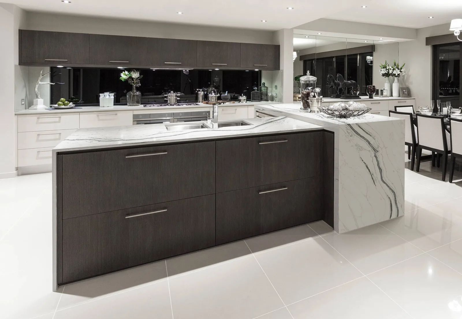 Mondria Kumair Lucciare Quartz installed — project photo 4
