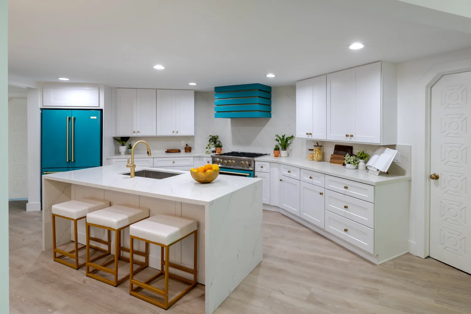 Olympia Lucciare Quartz installed — project photo 2