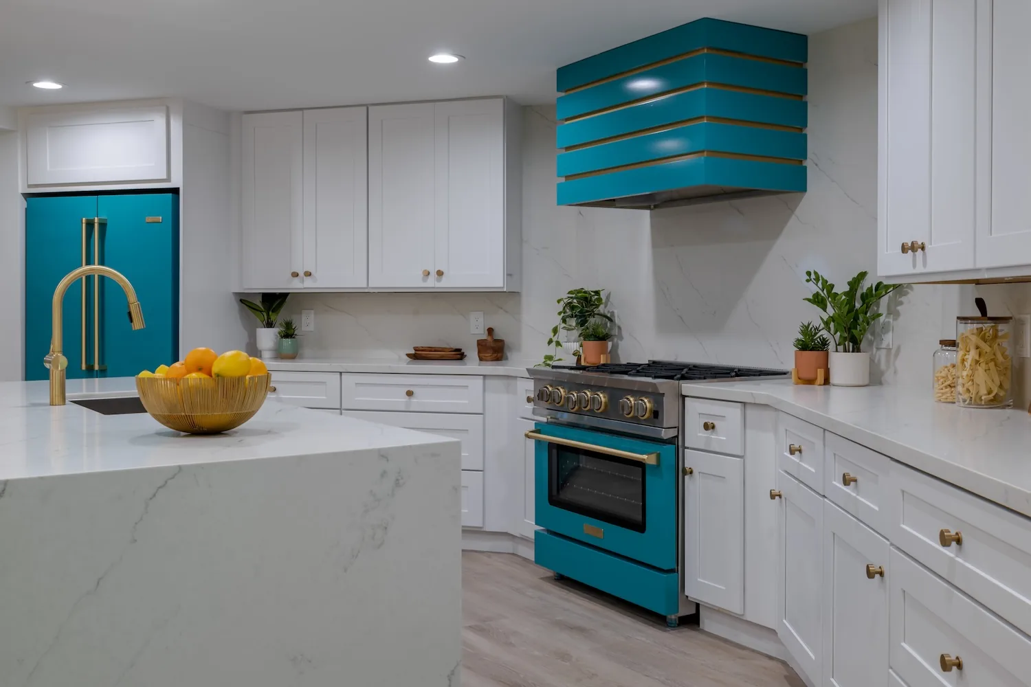 Olympia Lucciare Quartz installed — project photo 4