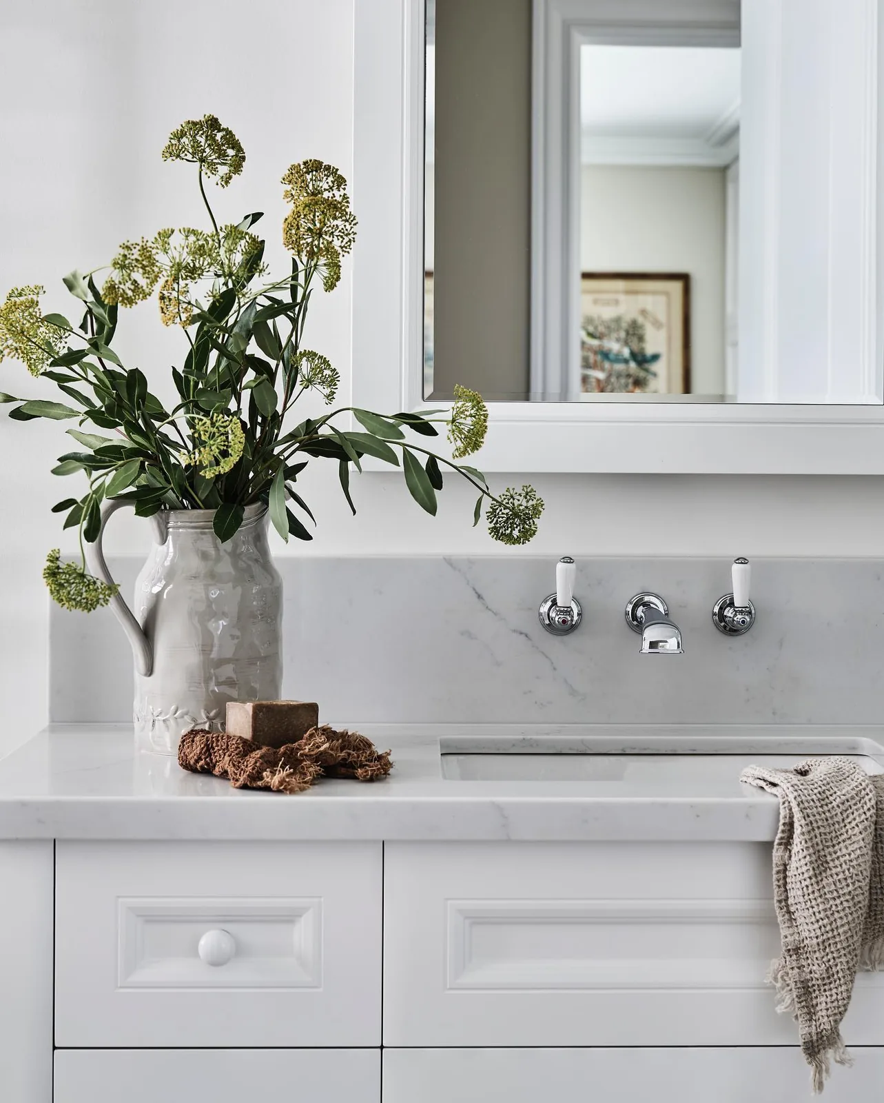 Olympia Lucciare Quartz installed — project photo 5