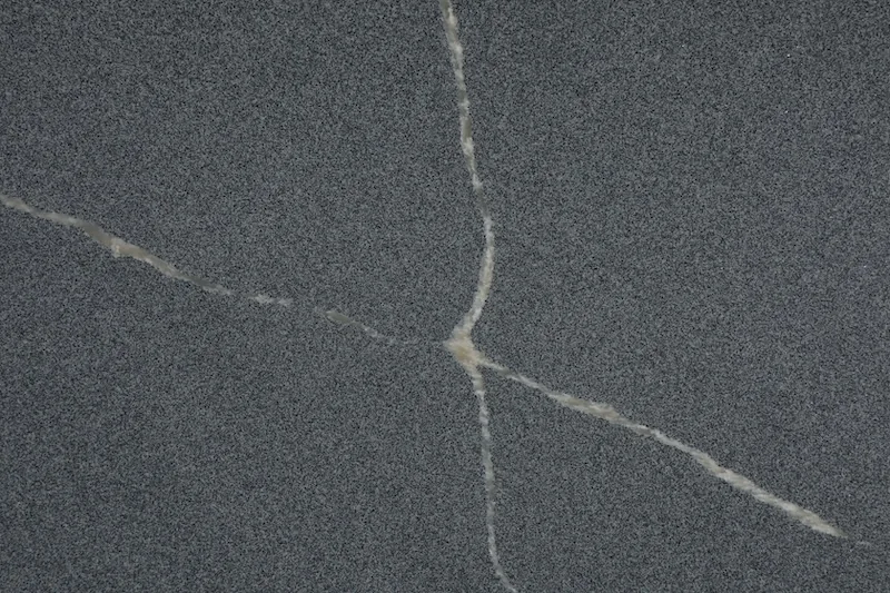 Soapstone Supreme Lucciare Quartz installed — project photo 5
