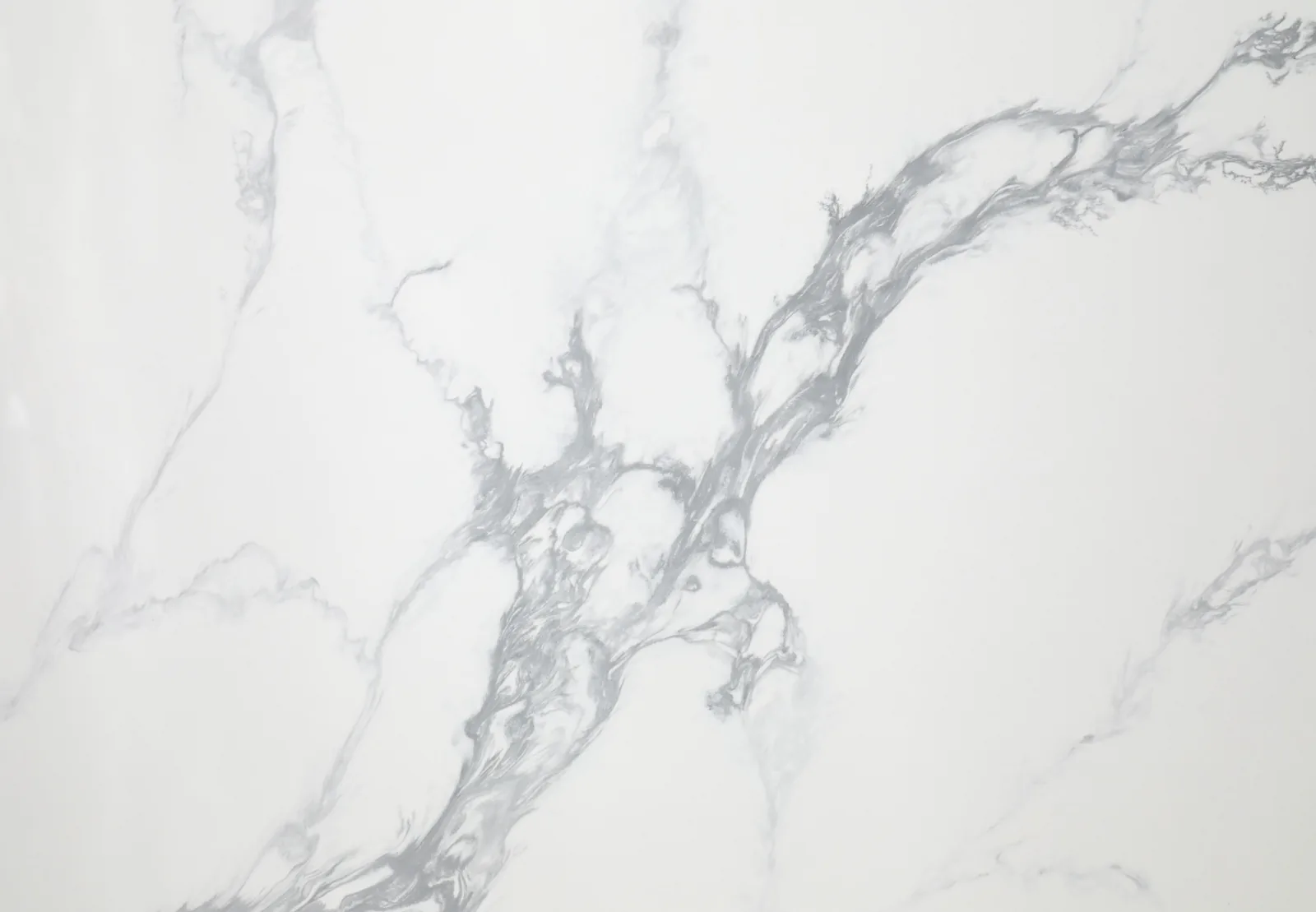 Statuario White River Lucciare Quartz installed — project photo 2